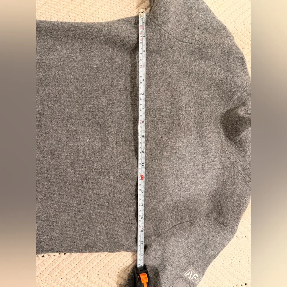 VTG 2000s Abercrombie & Fitch Lambswool Blend Gray Turtleneck Cargo Sweater